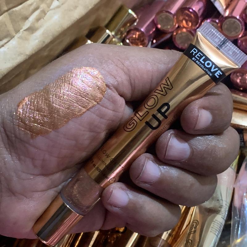 Revolution Glow Getta highlighter 2 pcs mix 1$