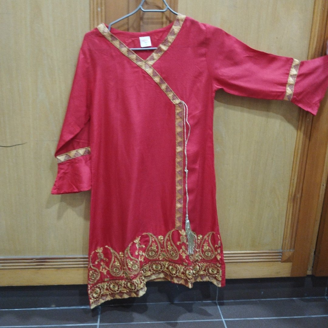Girls kurta linen emb Shirts