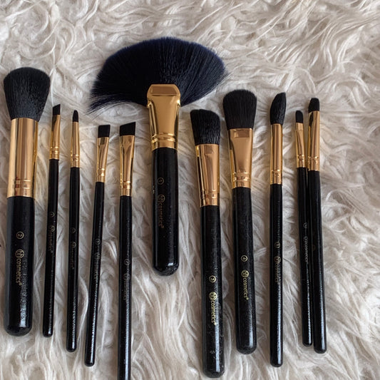 bh cosmetics 11 pcs brush set black