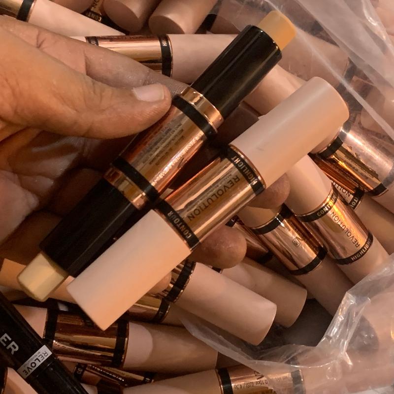 Revolution Countour & Highlighter