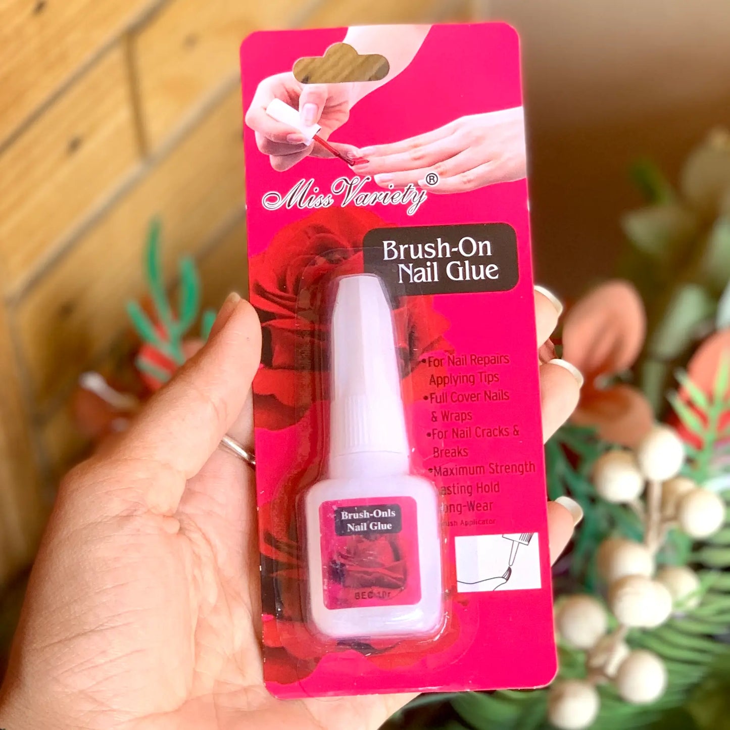 Miss Variety Brush on Nail Glue