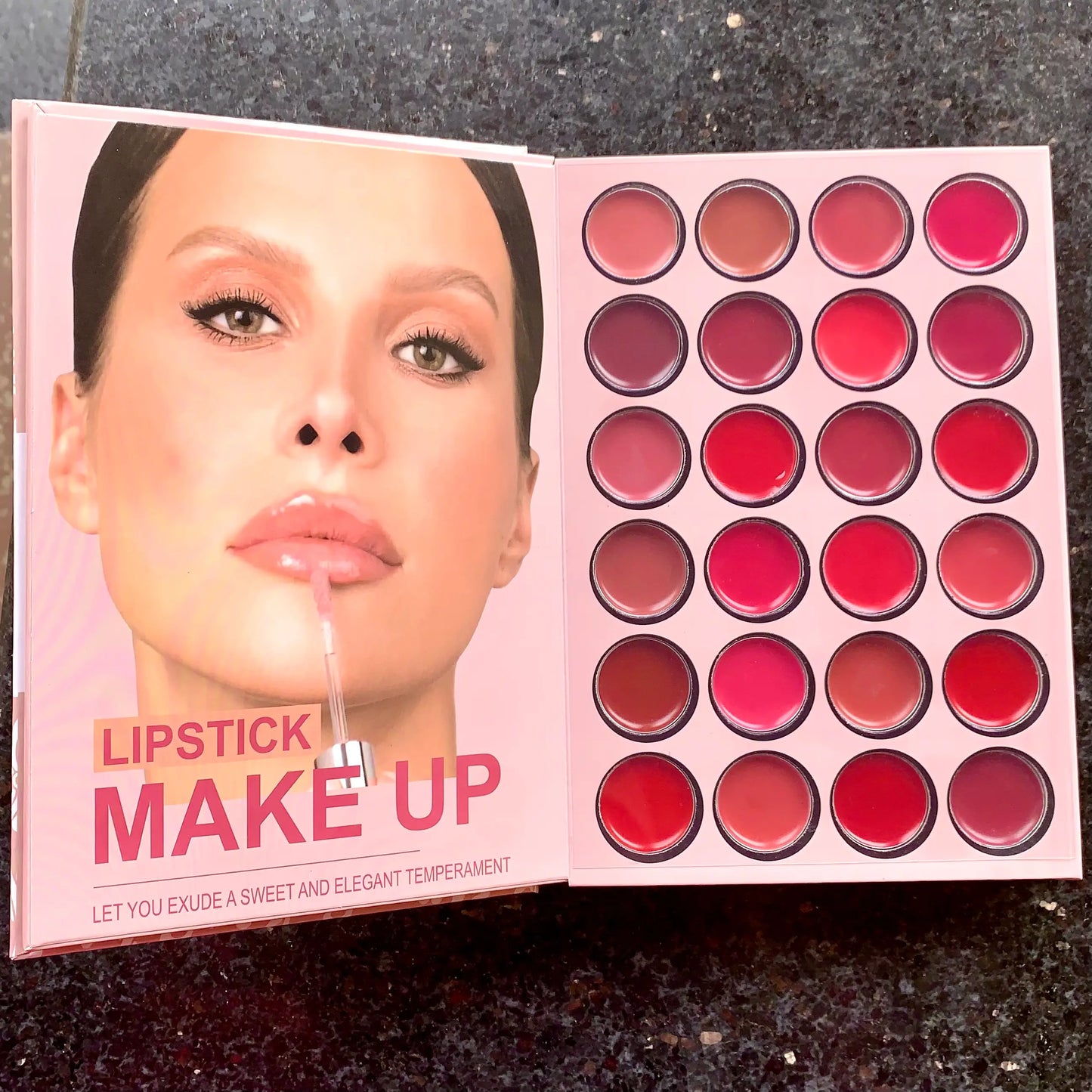 Ckrismiss Make up Kt Eyeshadow & Highlighter Blush 5 in 1 palette