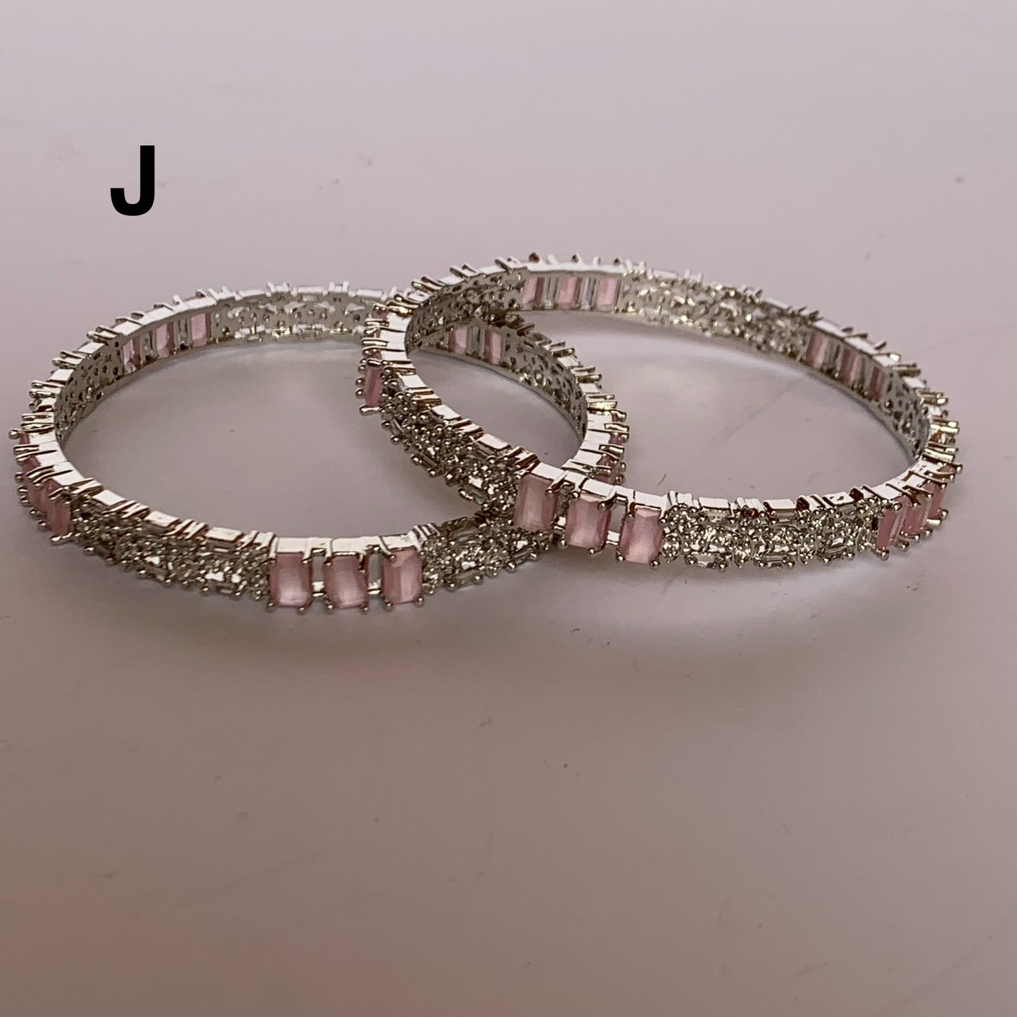 Bangles with zircone style