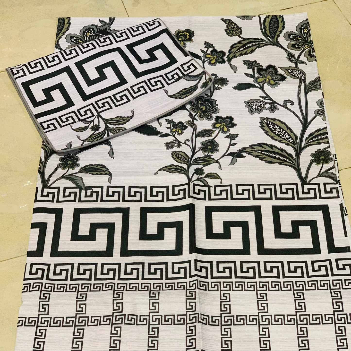 Zeen cotton Bedsheet in gray colour single