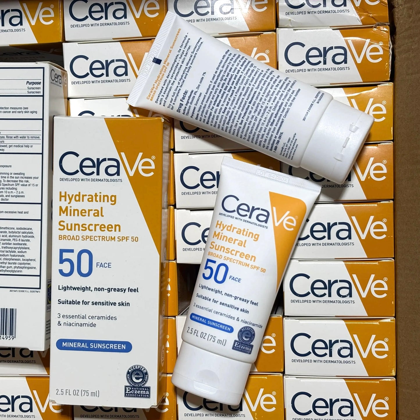 Cerave hydrating mineral sunscreen SPF50 High End Quality