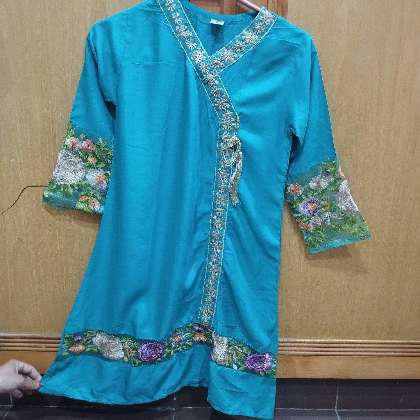 Girls kurta linen emb Shirts
