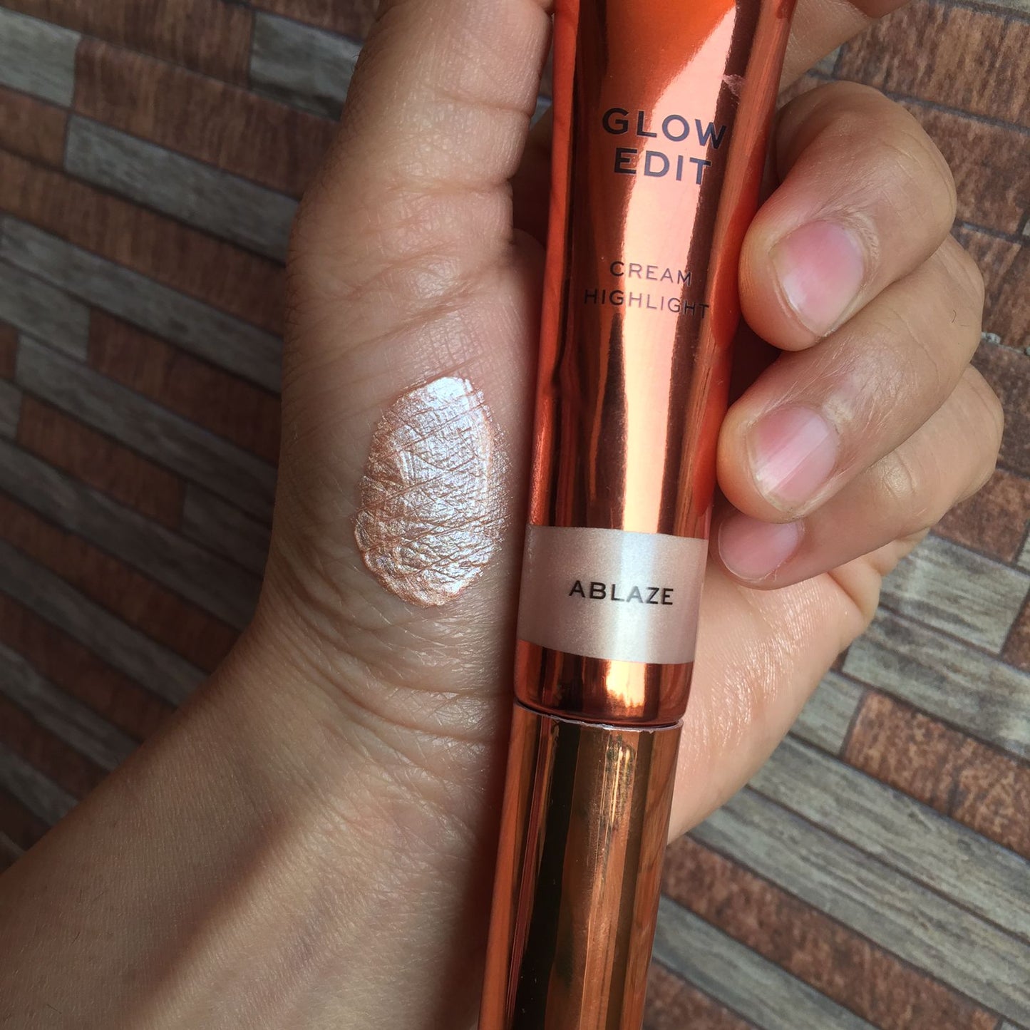 Revolution Pro Glow Edit Cream Highlighter without box ( alight/ablaze)