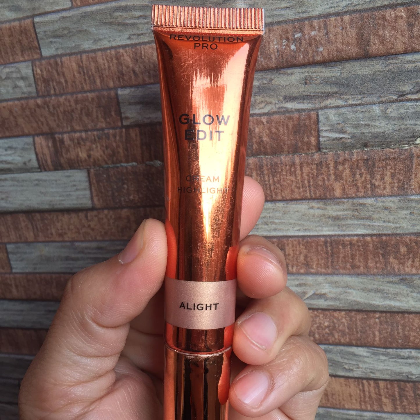 Revolution Pro Glow Edit Cream Highlighter without box ( alight/ablaze)