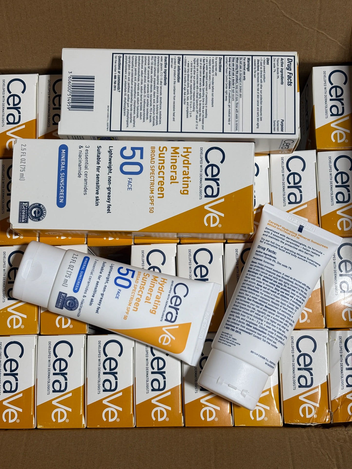 Cerave hydrating mineral sunscreen SPF50 High End Quality