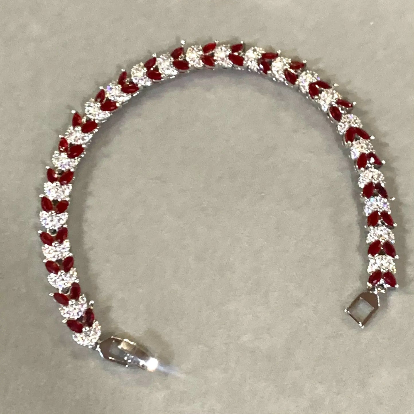 Bracelet jewlery