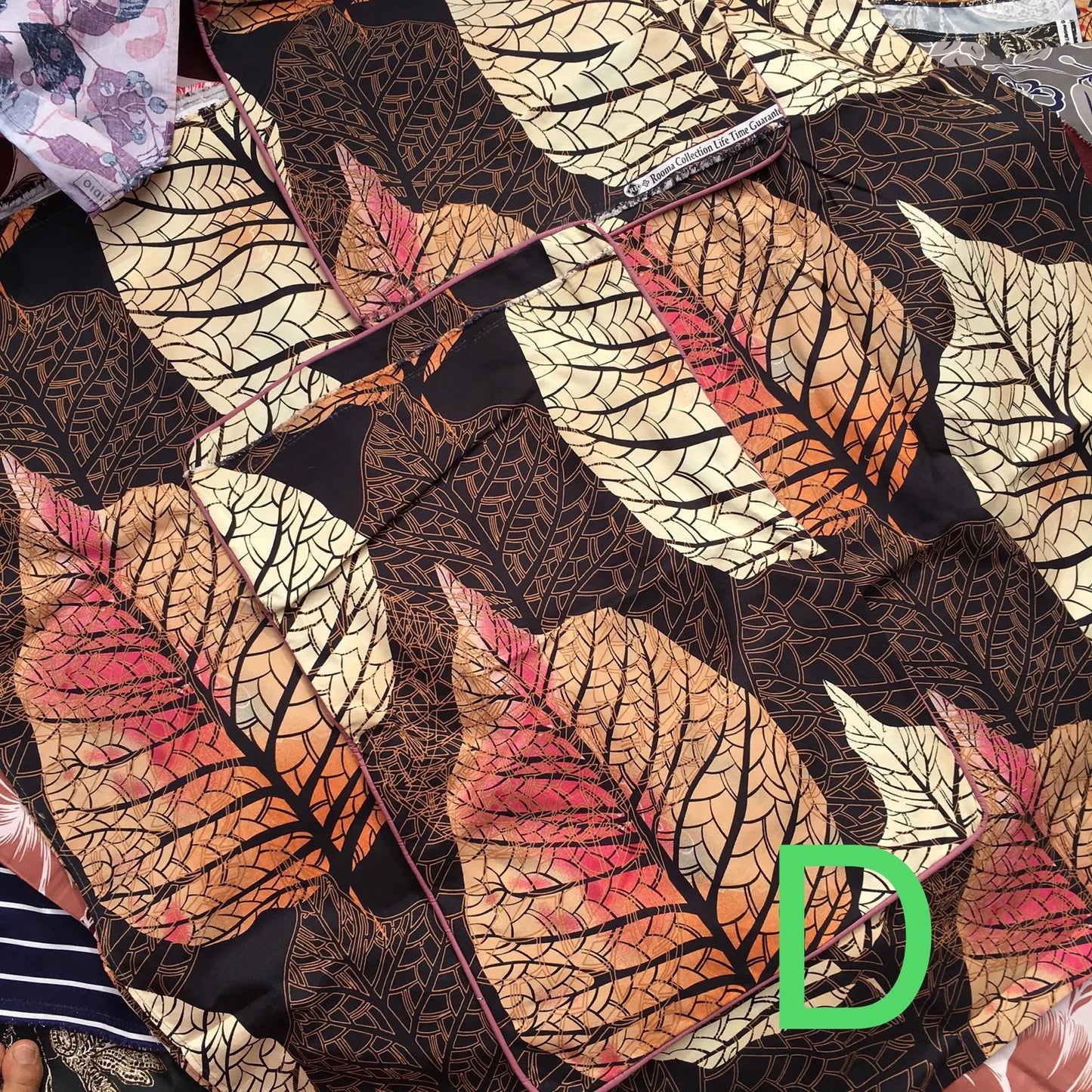 Crystal cotton bedsheets in leaves design