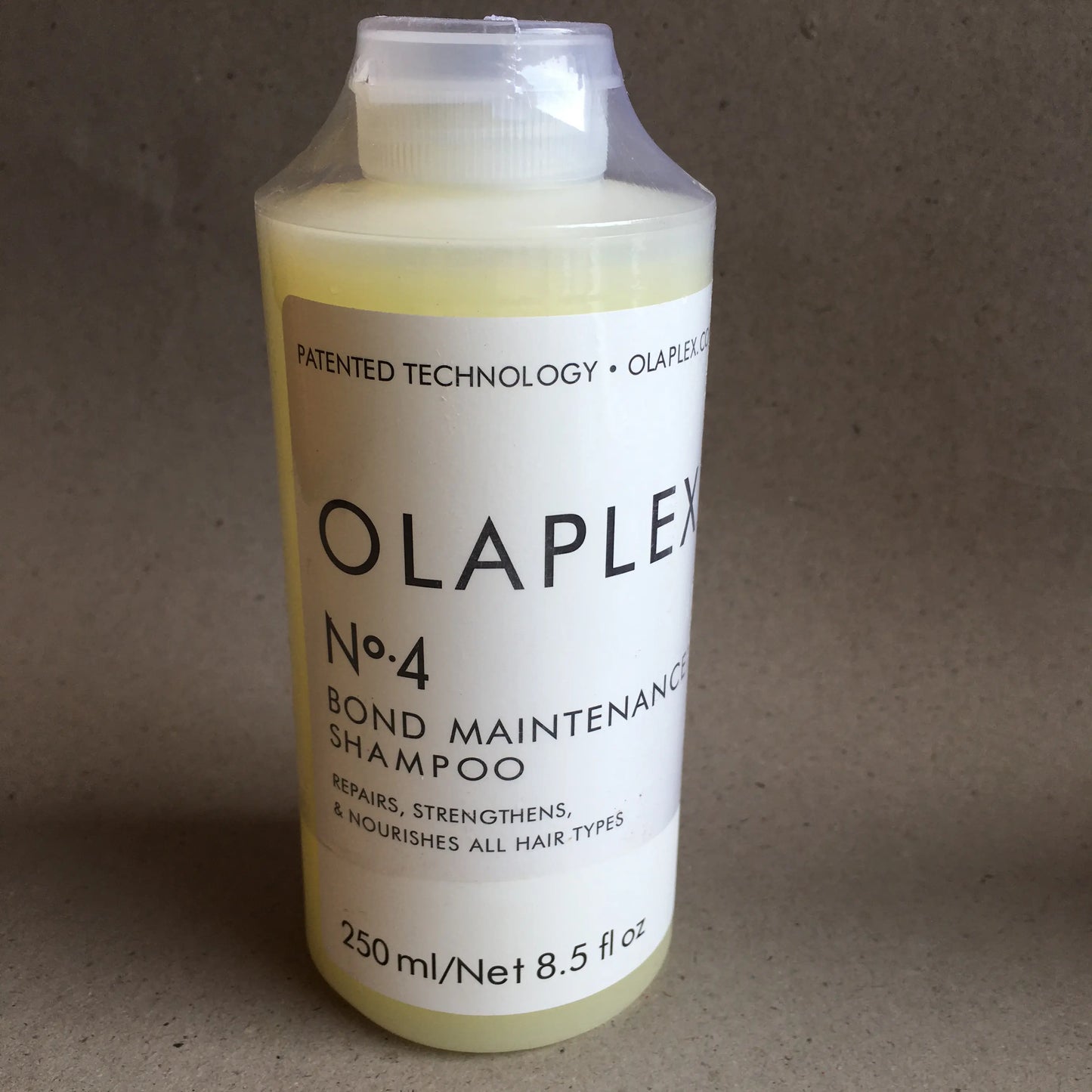 Olaplex no 4 bond maintenance shampoo
