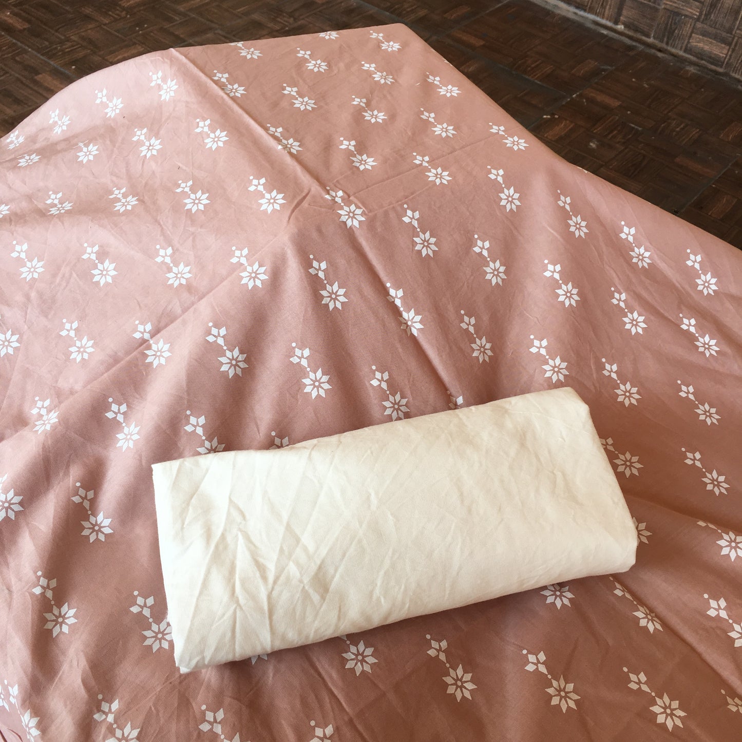 Unstitched suit 2 pcs lawn j.