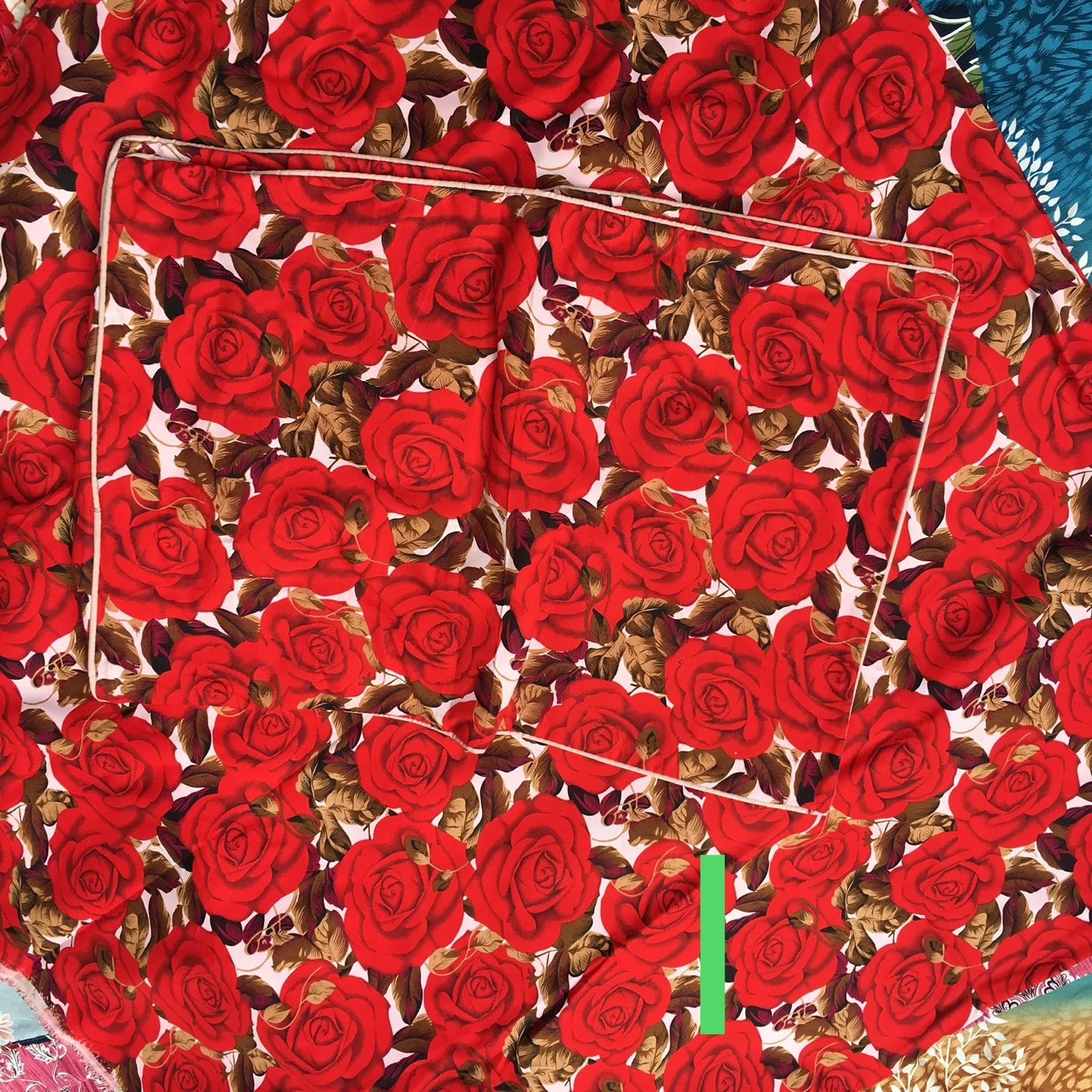 Crystal cotton bedsheets in red