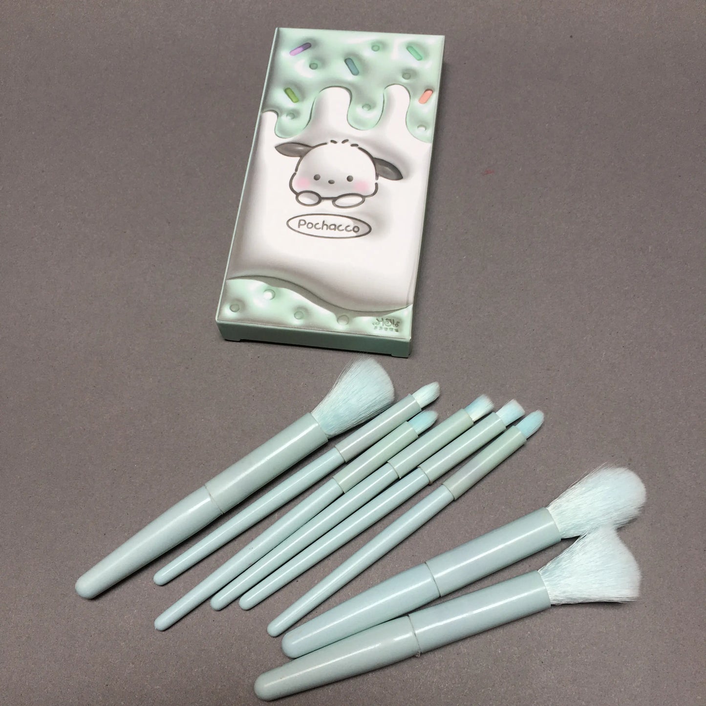 Mini brush set promotion