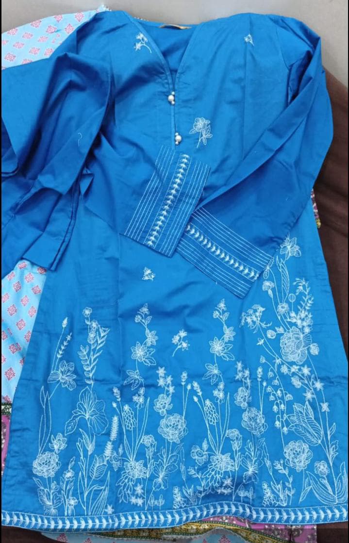 MTJ 2pc emb lawn stitched suit