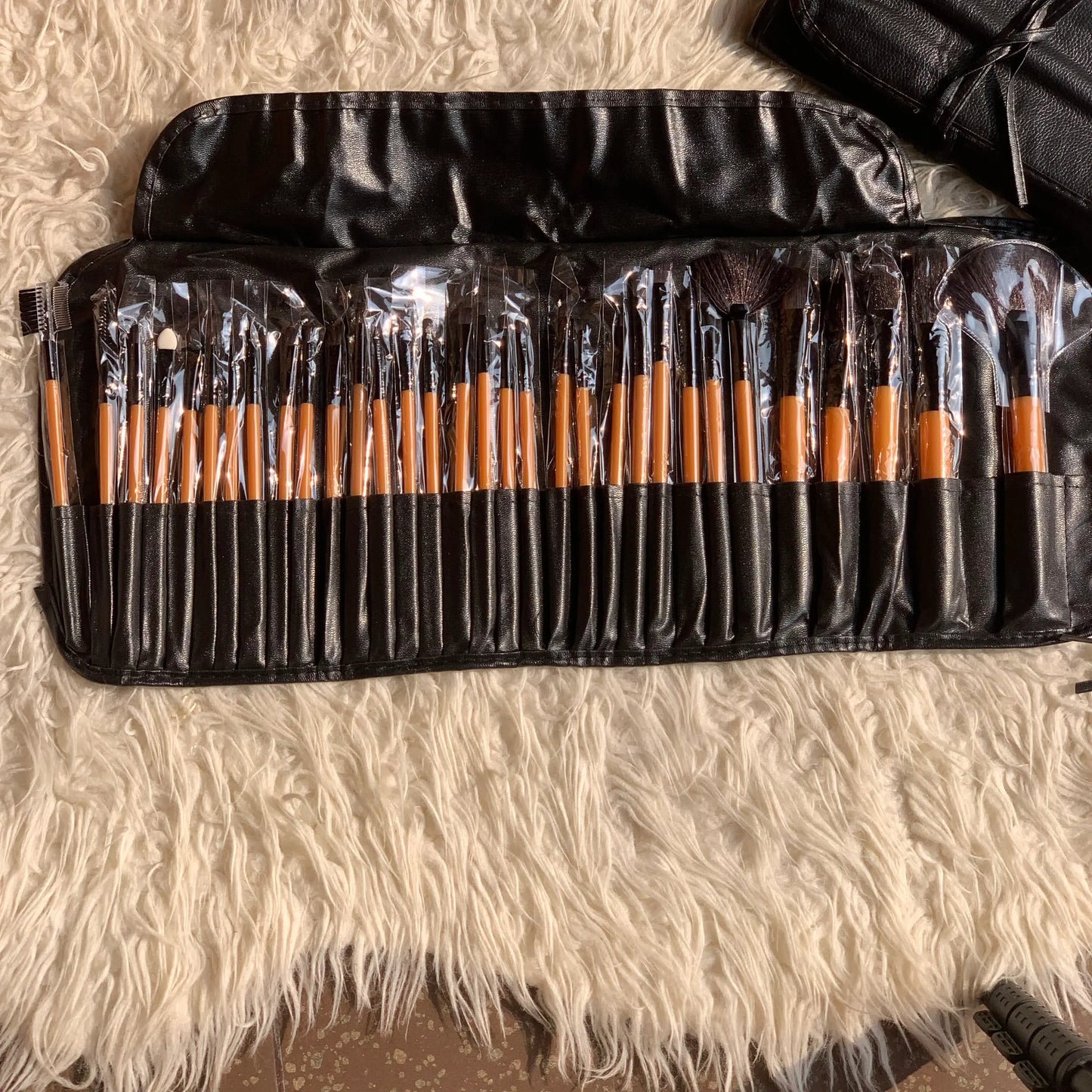 Professional makeup brush set