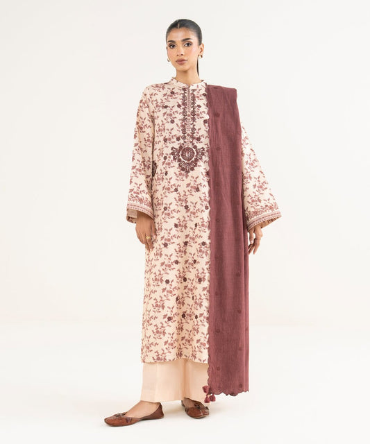 Sapphire 3Pc Embroidered Lawn Suit