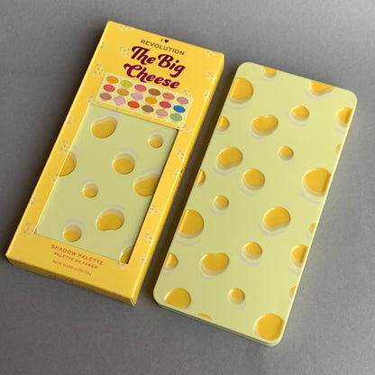 Revolution eye shadow pallet