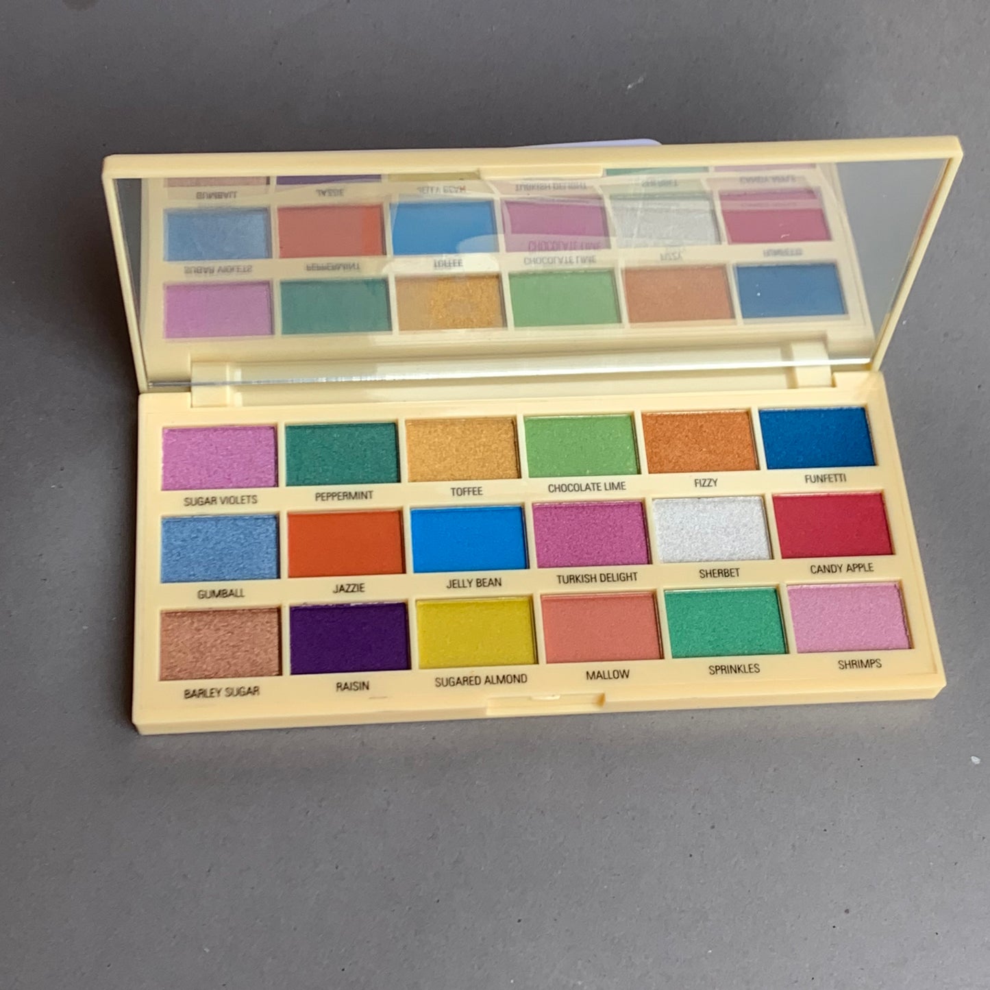 Revolution eye shadow pallet