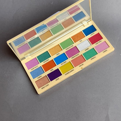 Revolution eye shadow pallet
