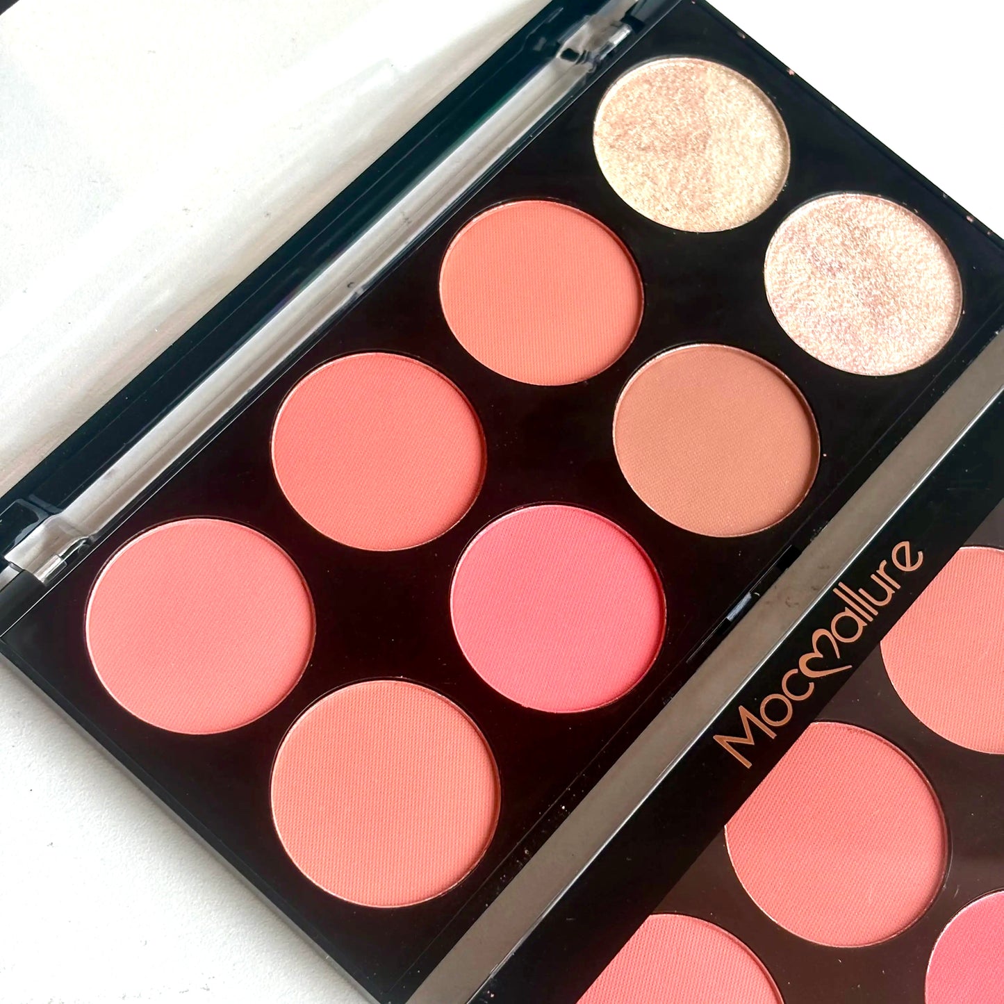 Mocallure Highlighter and Blush Palette