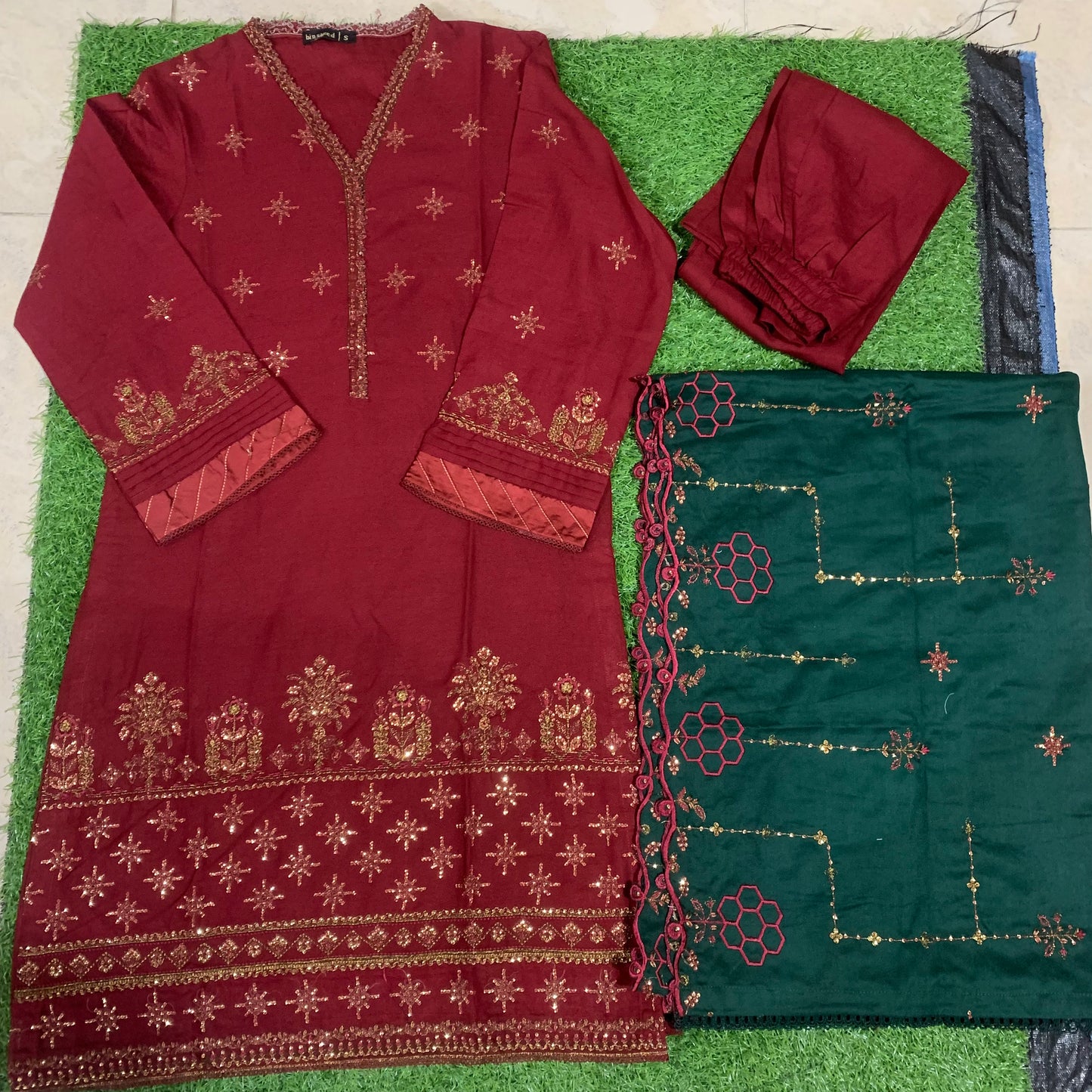 Smb 080 Marina 3 pcs stitched suit red base SIZE S