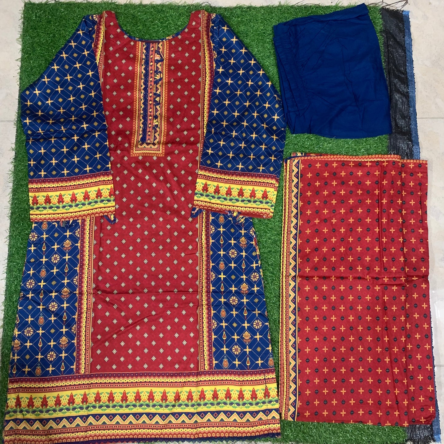 Smb 082 Linen 3 pcs stitched suit red base SIZE S