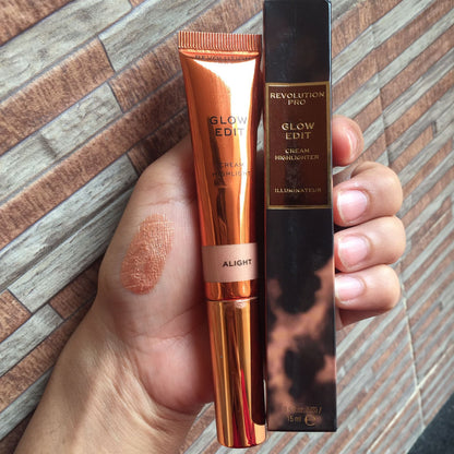 Revolution Pro Glow Edit Cream Highlighter  ( alight shade)