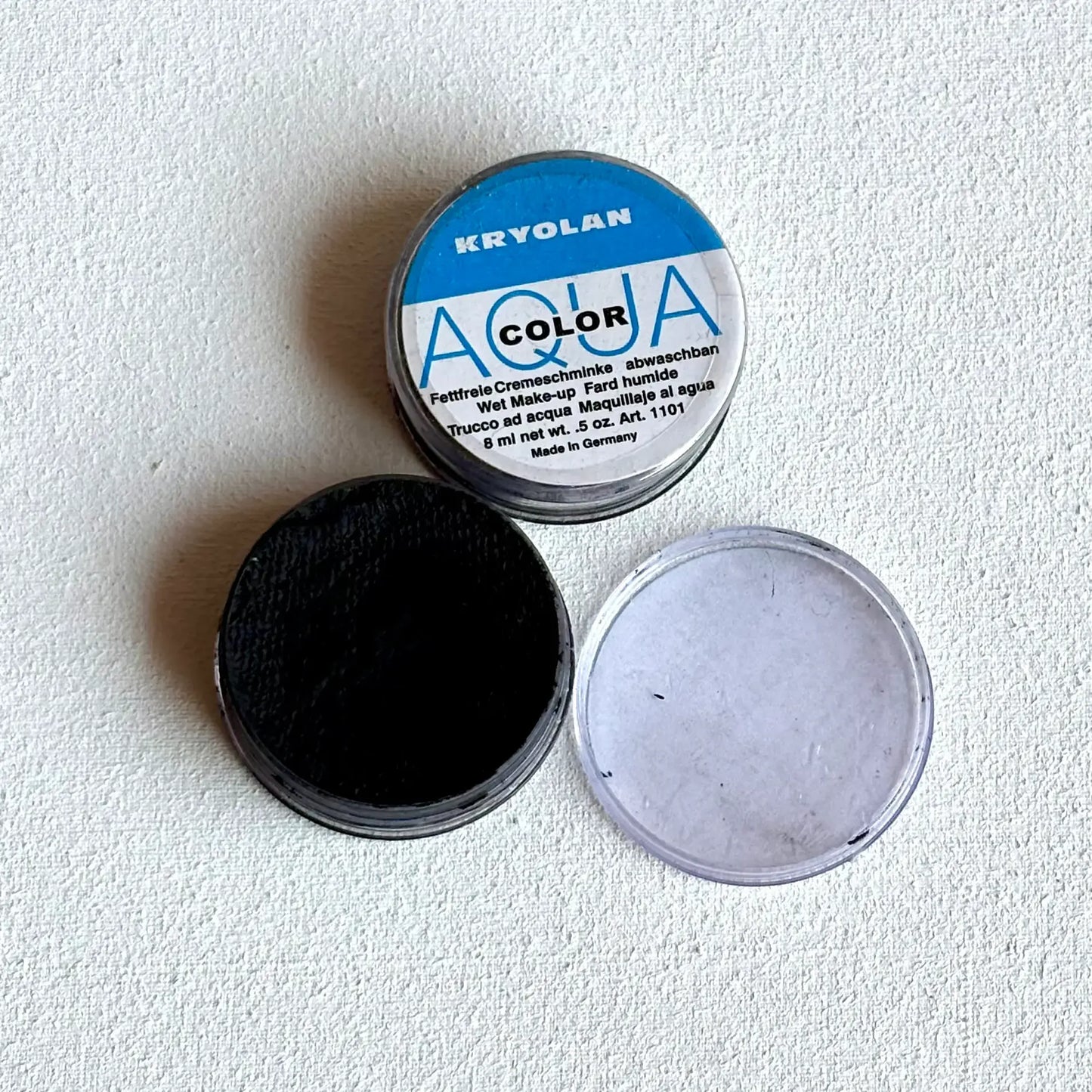 Aqua Black Cake Liner