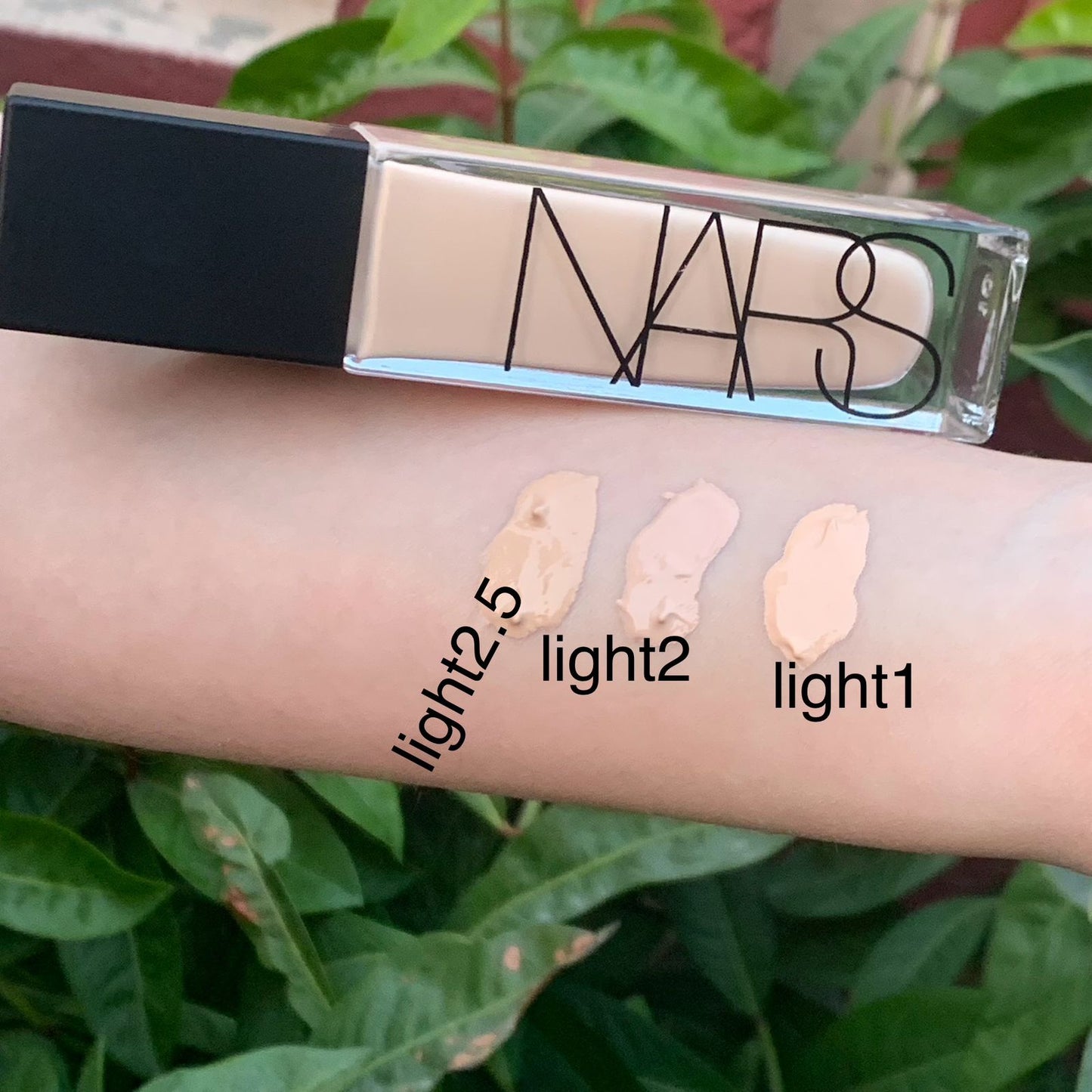 Nars natural radiant longwear Foundation