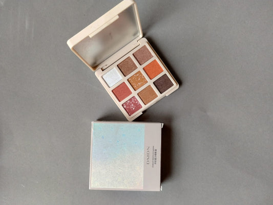 9 colour eye Mini/ travel pallets 1$